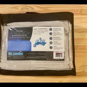 🚫SOLD🚫 SHEEX Experience King Sheet Set Silver